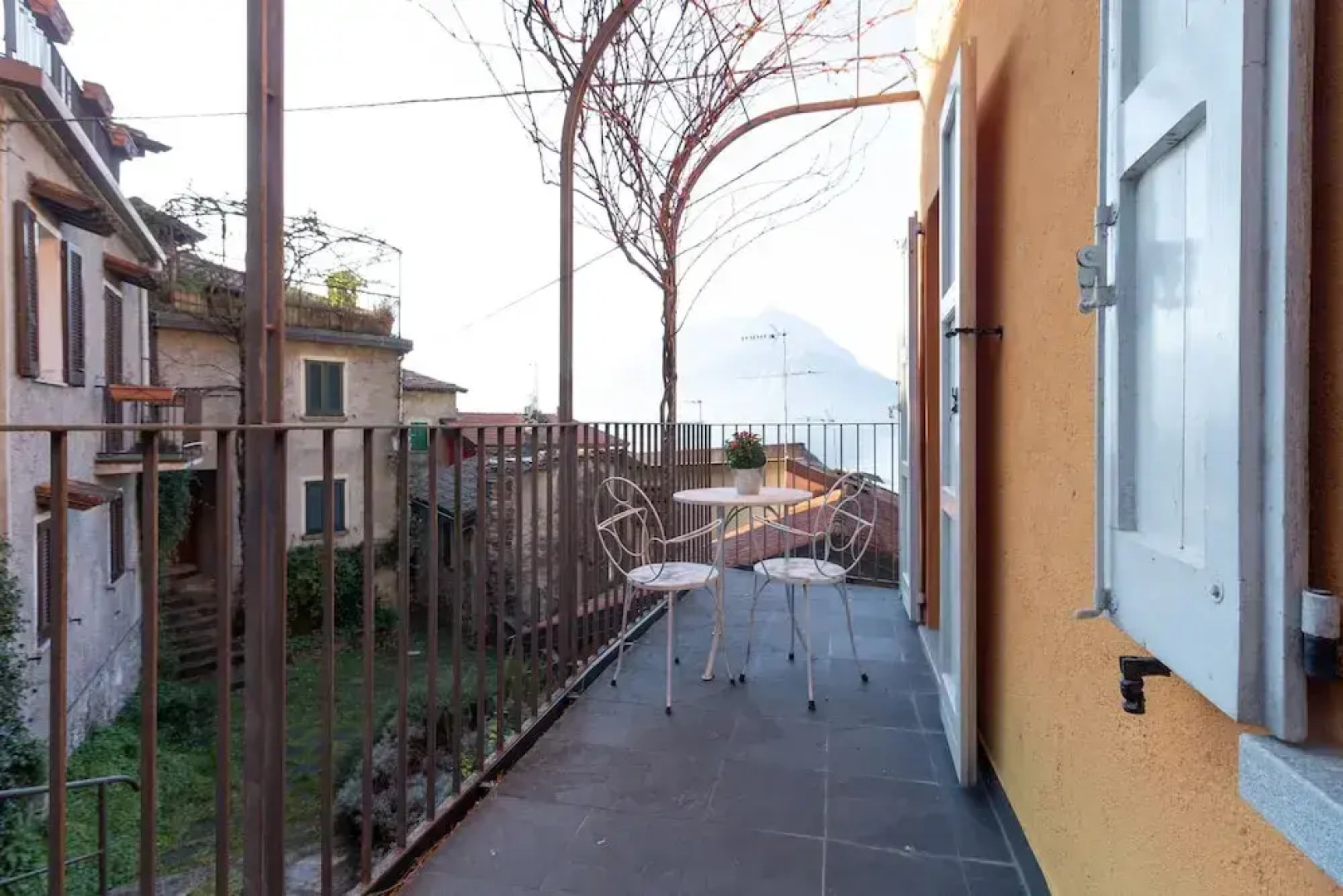 Mamma Ciccia Holiday Home - La Tour Orange Varenna