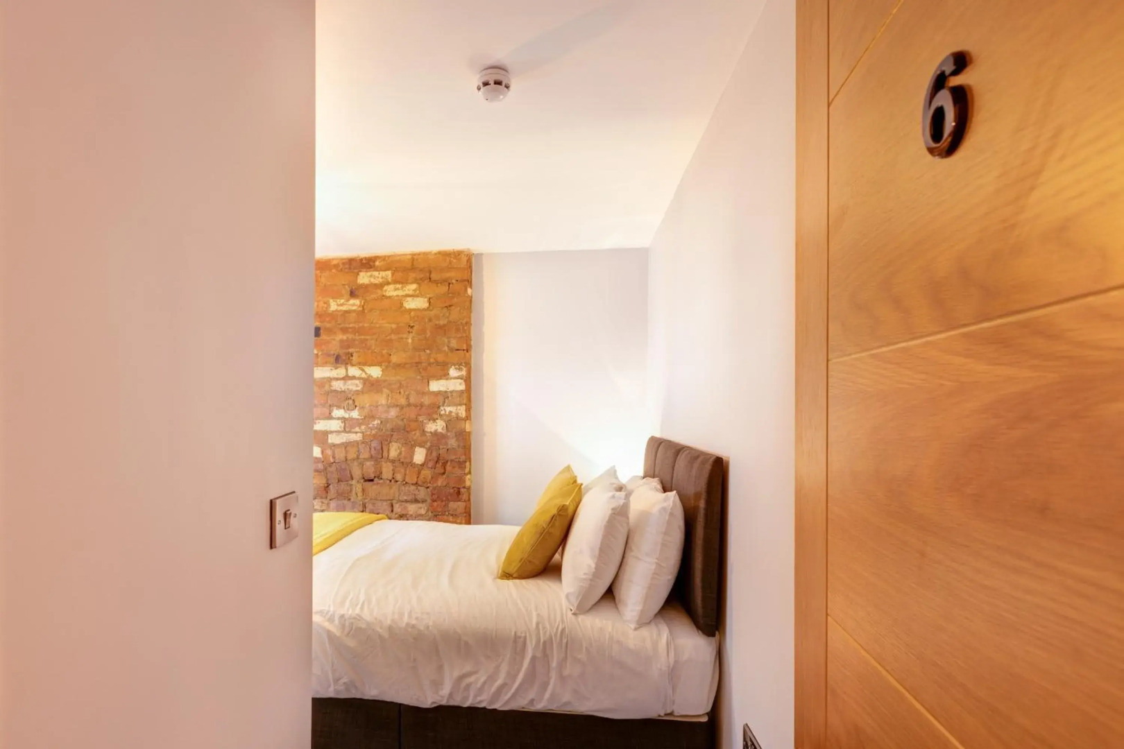 Bondgate Hotel East Midlands Airport