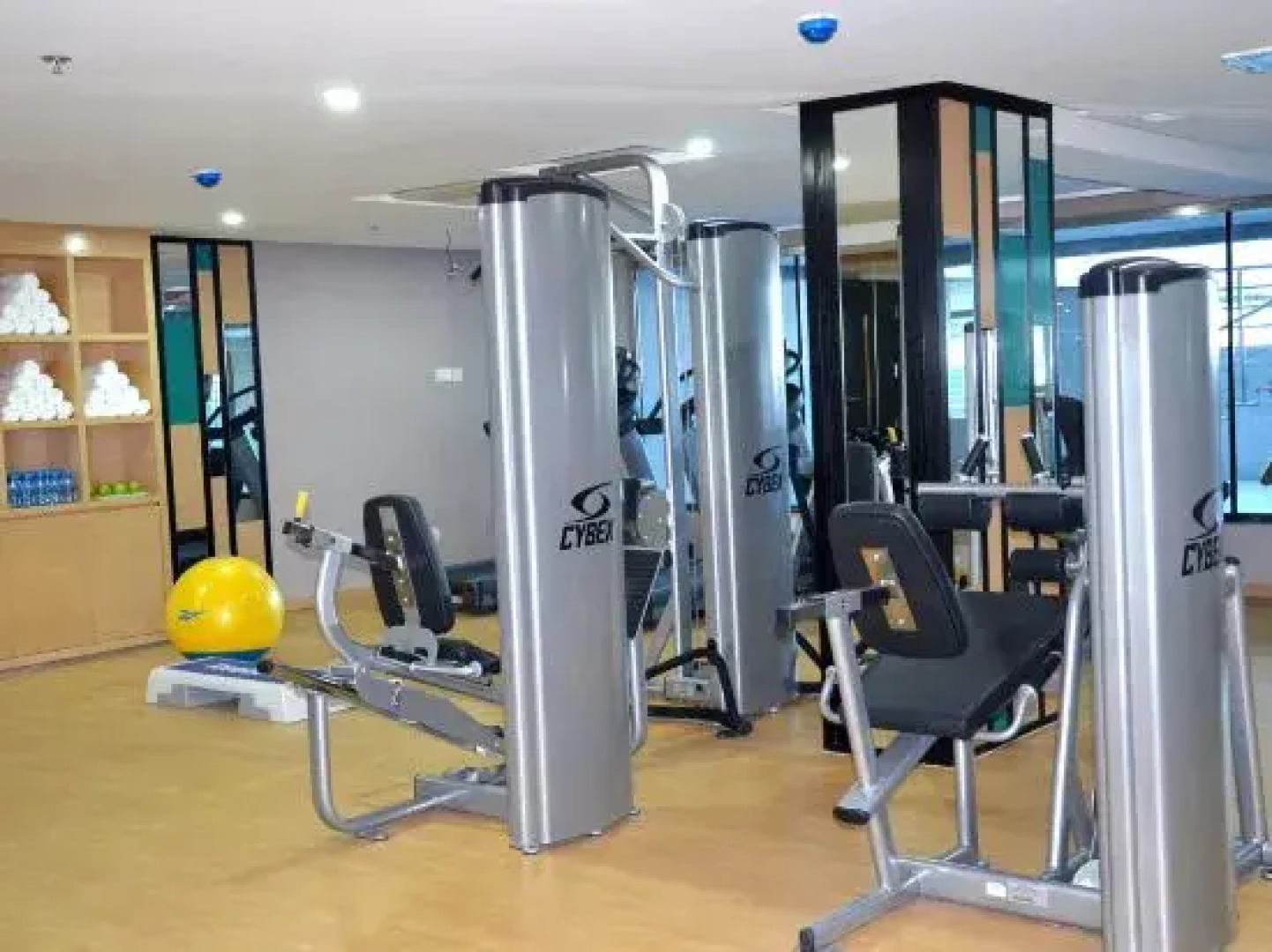 Ramada Hotel And Suites Amwaj Islands