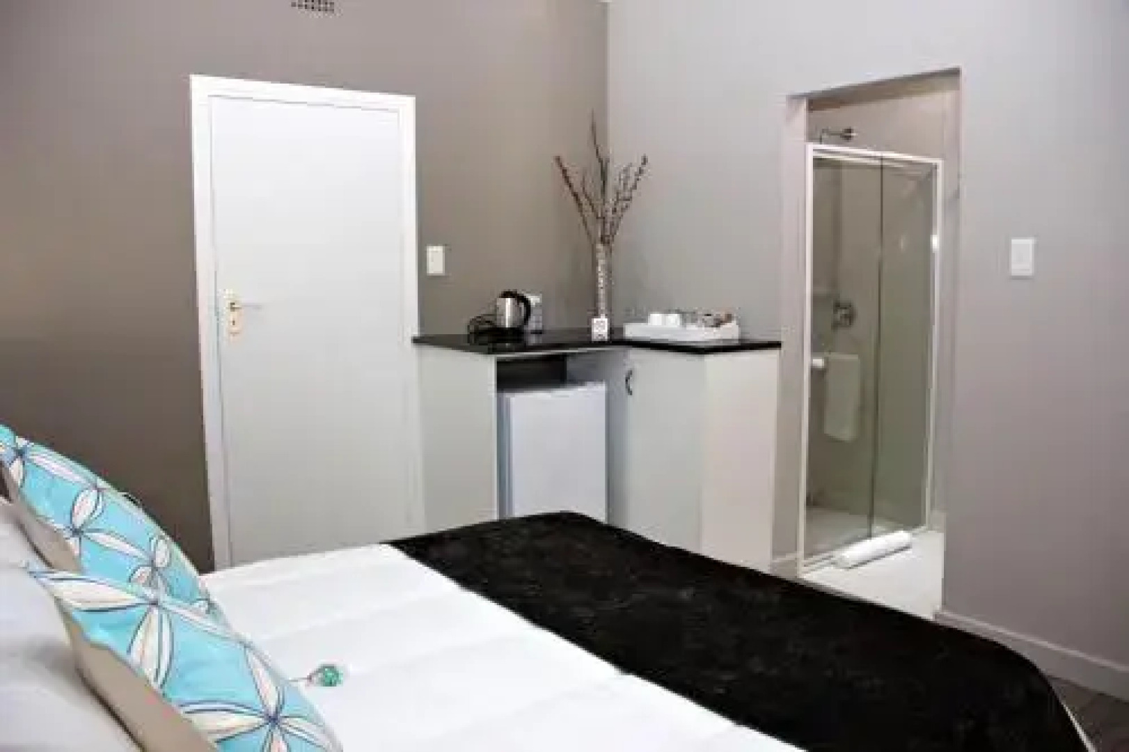 Green Kalahari Guesthouse