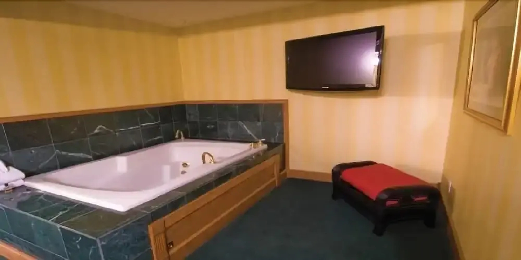 Chippewa Hotel Waterfront