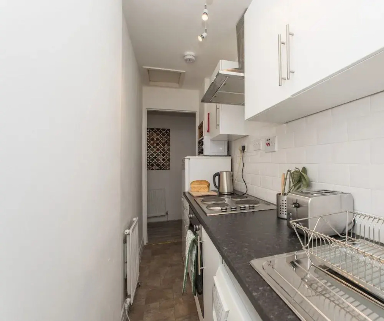 One Bedroom Apartment by Klass Living Serviced Accommodation Hamilton - West Apartment With WiFi and Parking