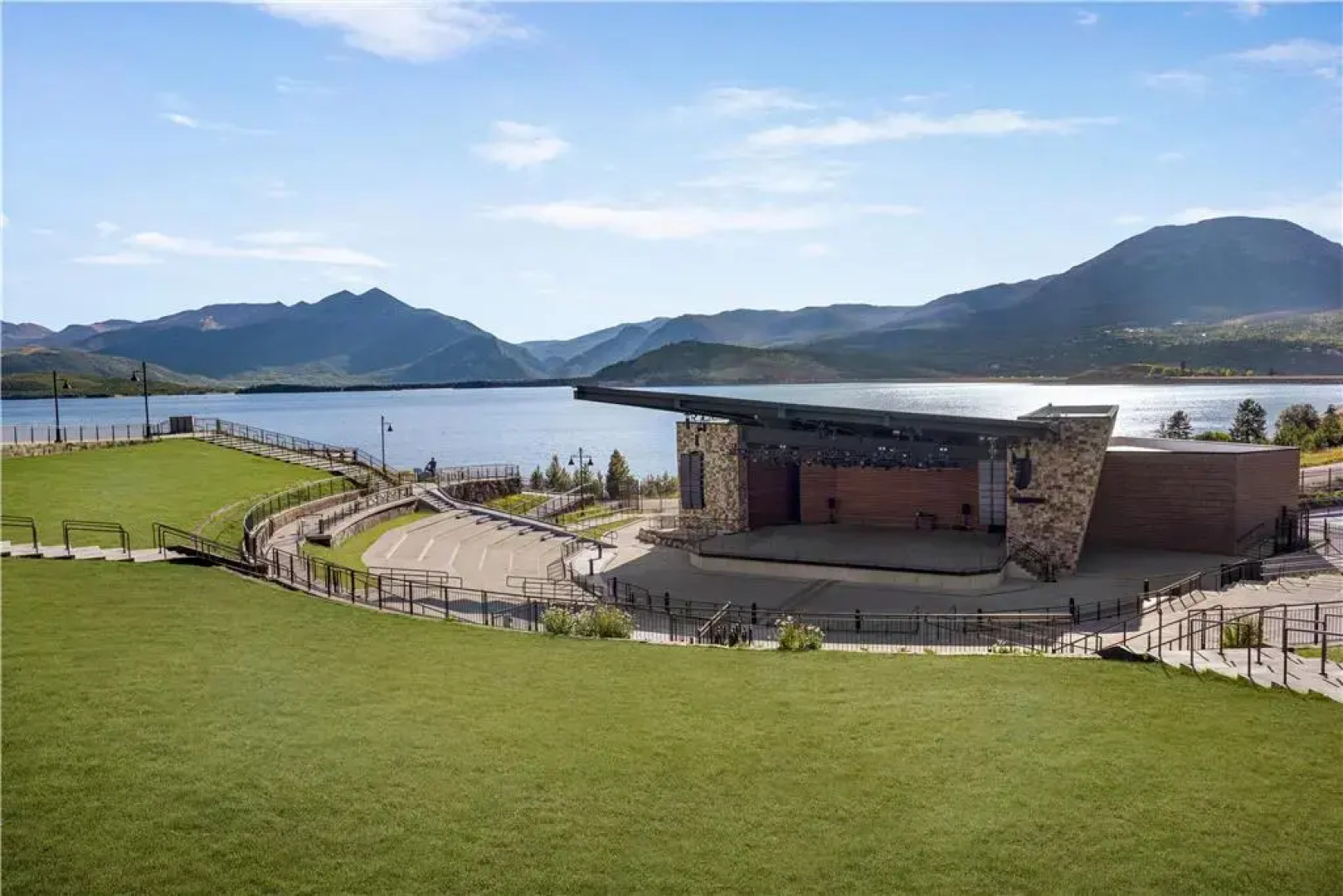 Hyatt Place Keystone / Dillon