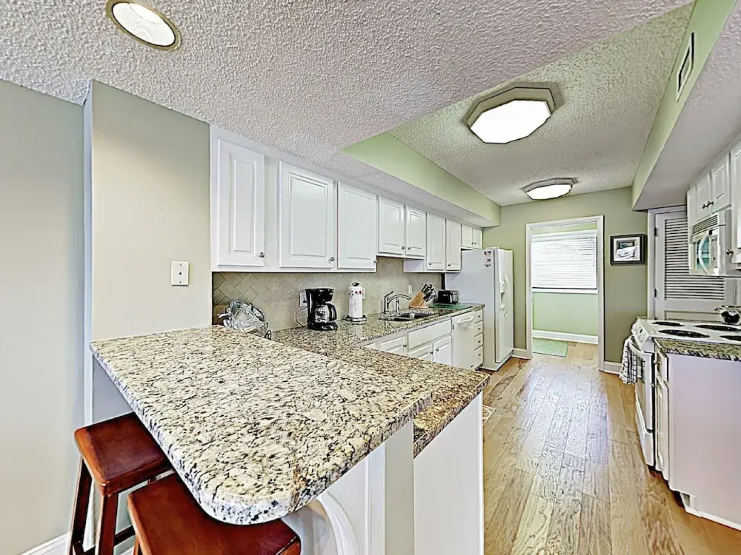 New Listing! Litchfield Near Ocean 3 Bedroom Condo