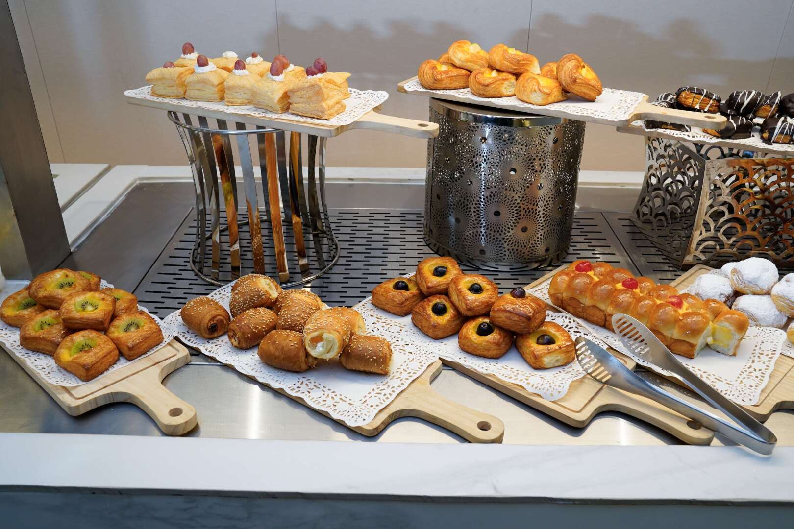 Best Western Plus Danat Almansak Hotel