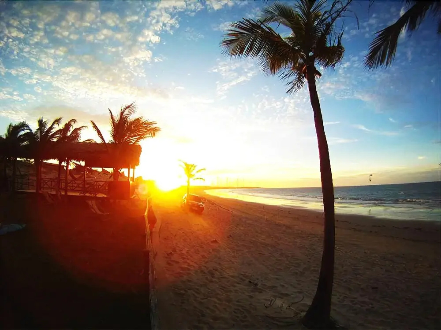 De Praia Brasil Suites & Beach House