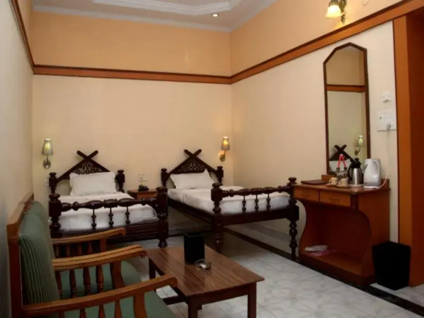 Pallavi International Hotel