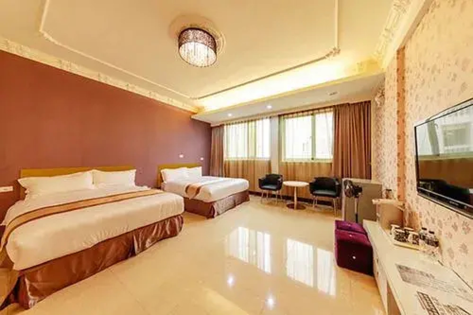 Autumn casual about Earl Seasons Bed and Breakfast