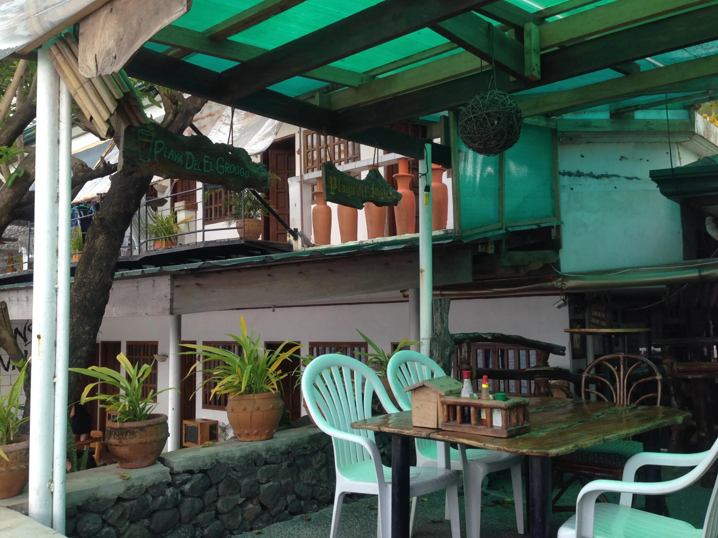 Harleys Pub and Hotel