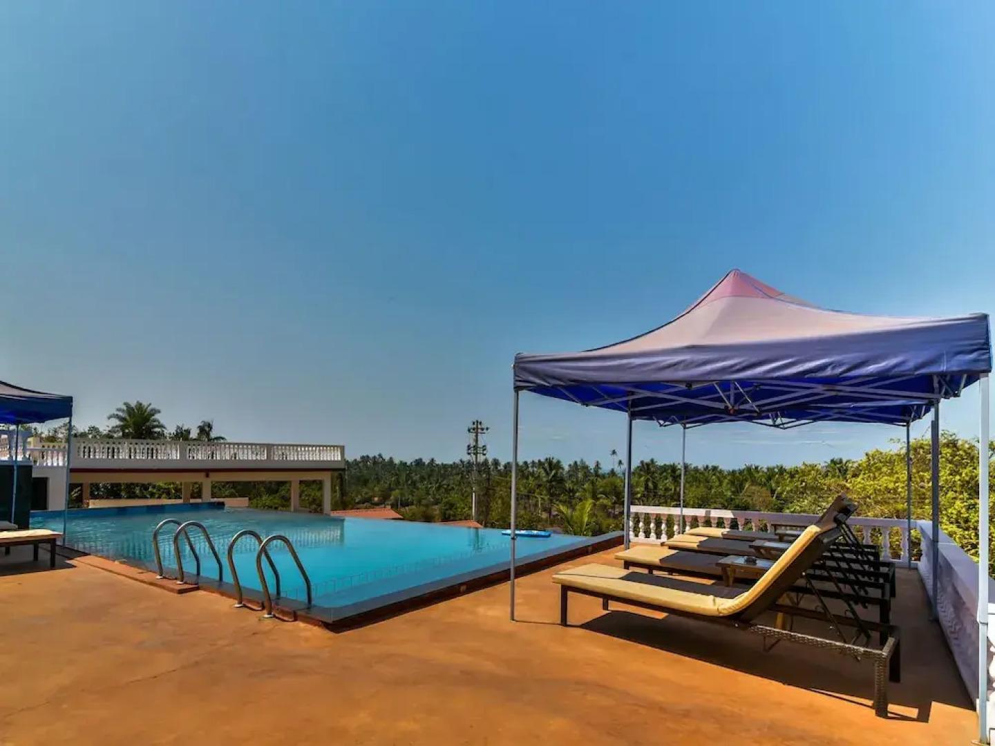 Capital O 12343 Aarya Boulevard