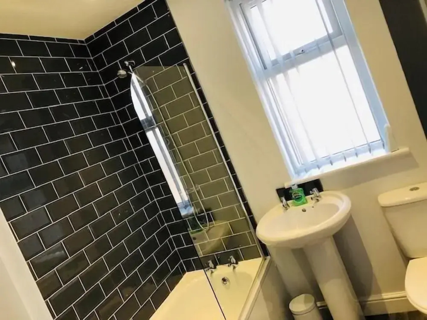 Townhouse @ 51 Balfour St -stoke