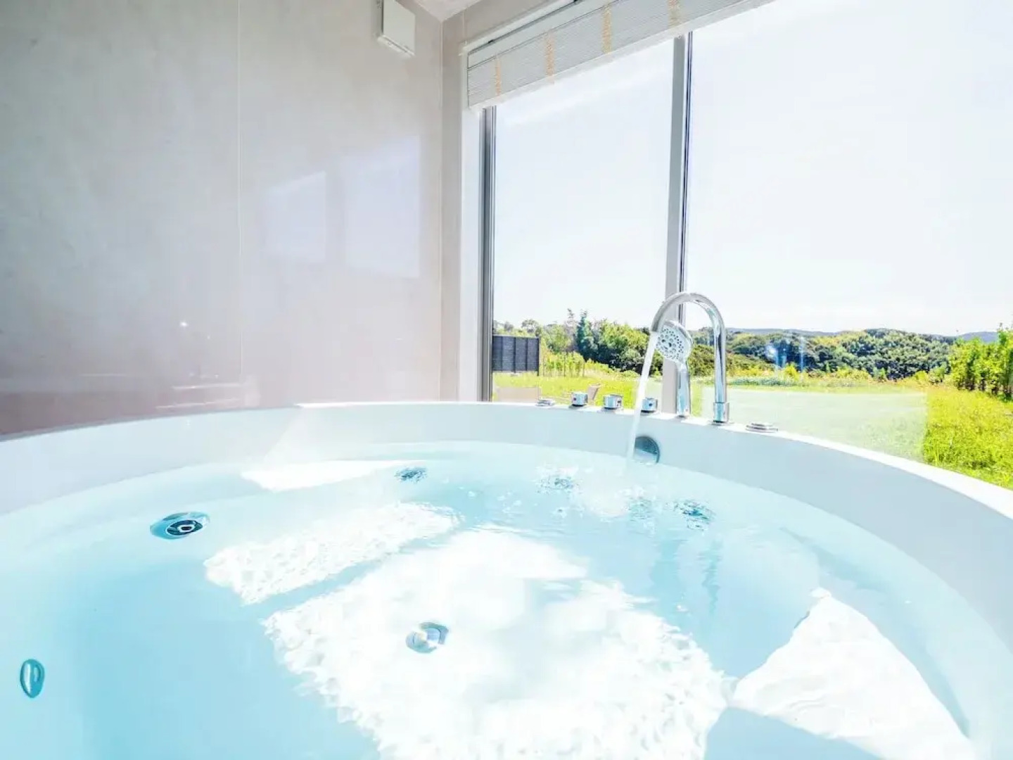 Glamprook Futtsu Bristol Hill