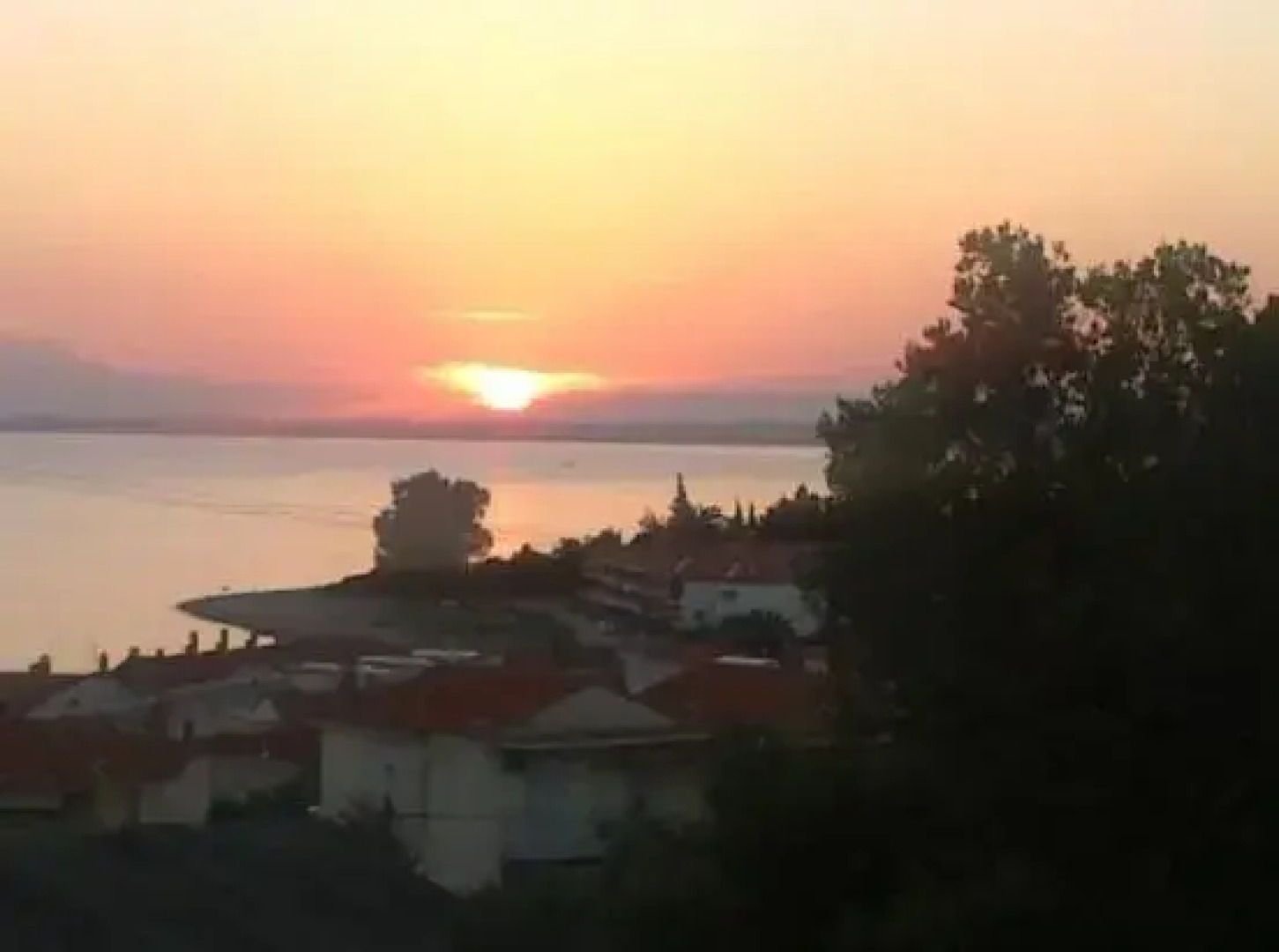 Yianna Studios & Apartments