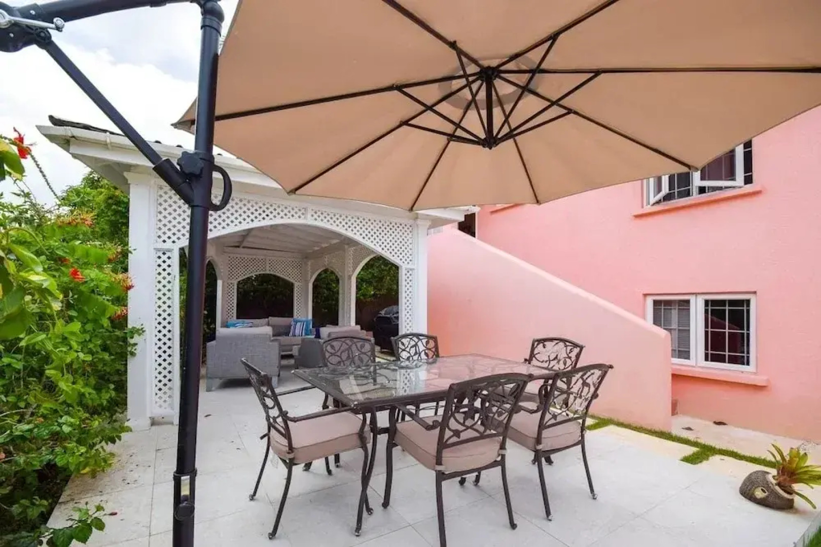 3 Min Walk to Beach - Blessed Manor by Bluescape