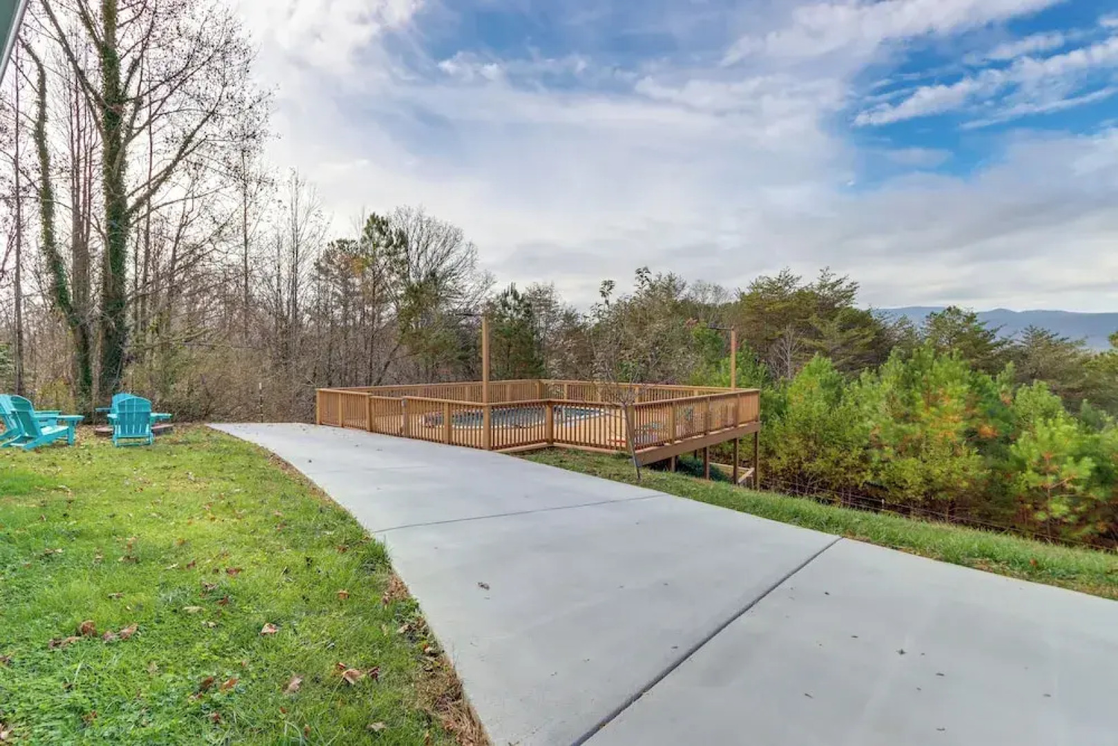 Private Saltwater Pool: Mtn-view Copperhill Home
