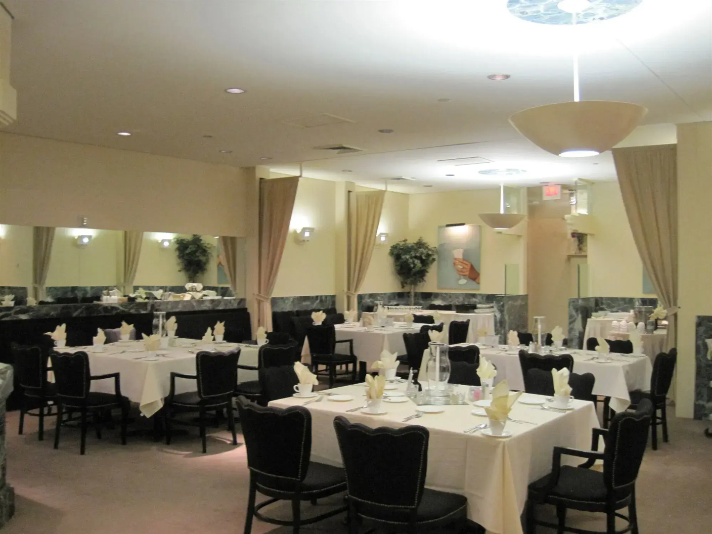 Somerset Inn