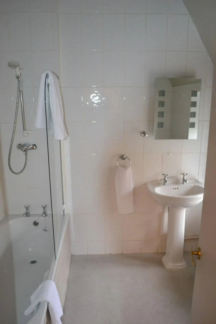 The Lemon Tree - Hotel