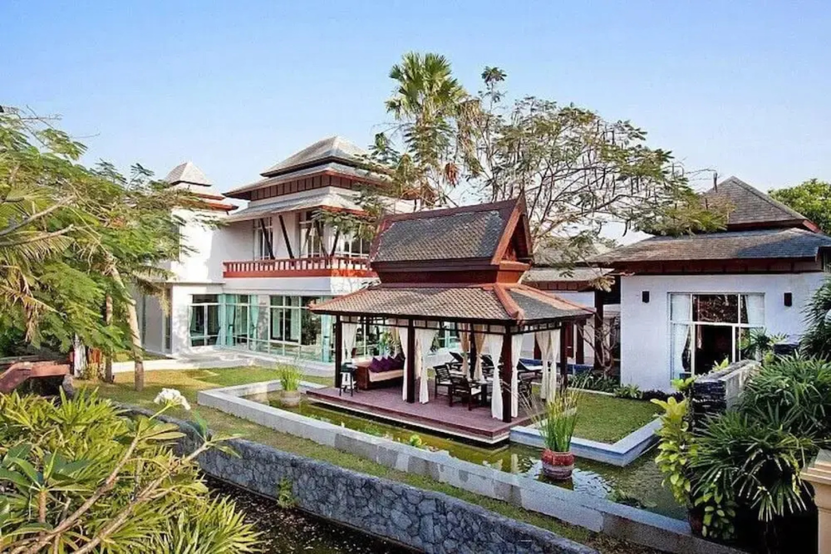 Baan Nagavana 5 Bedroom Pool Villa by Pinky