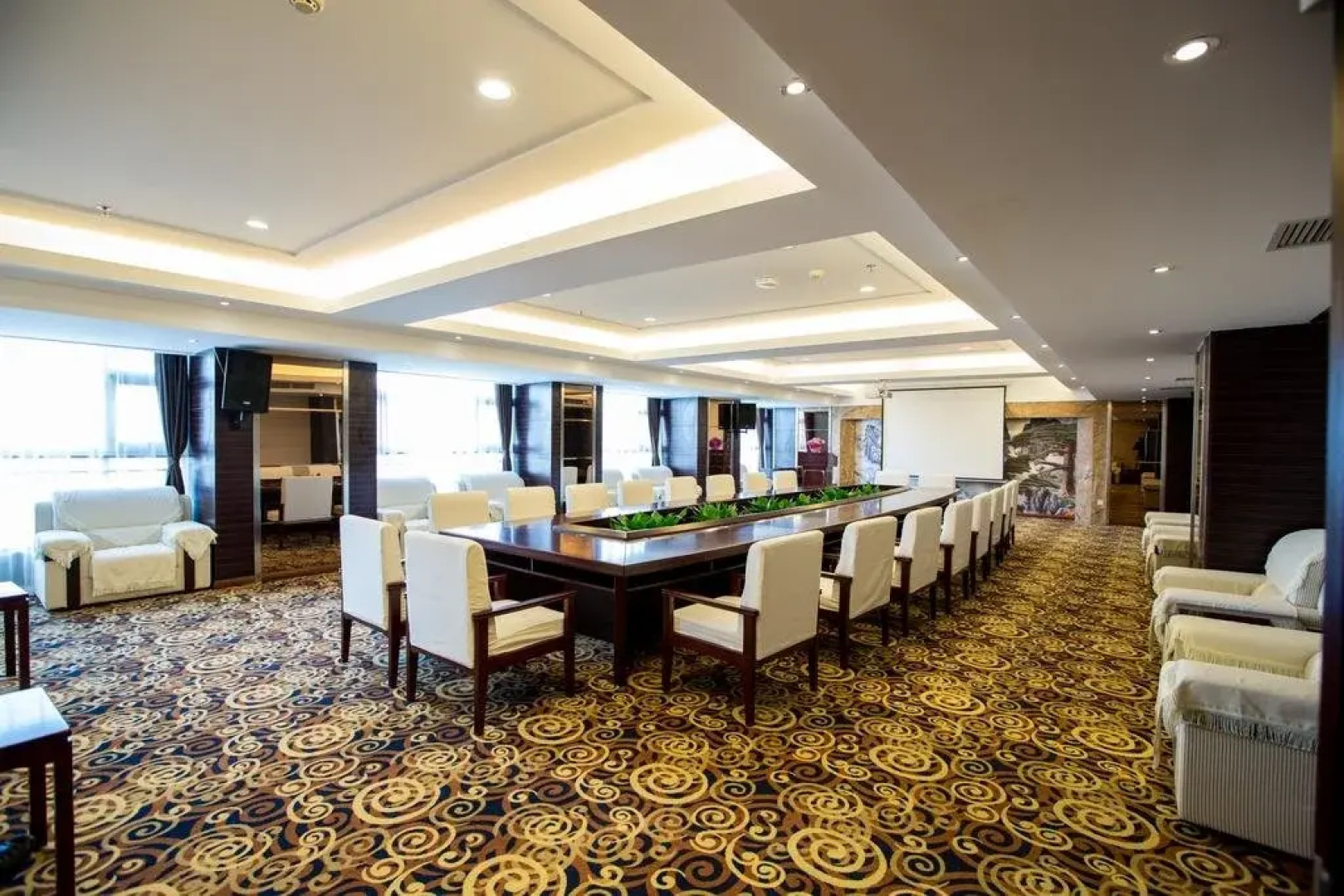 Vienna International Hotel Zhumadian Huayuan Branch