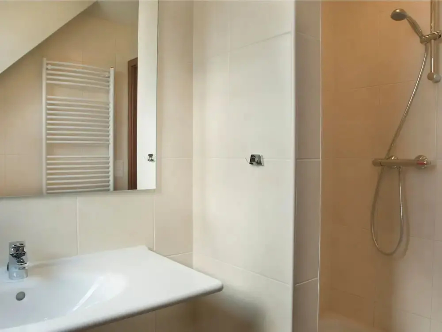 Traditional Holiday Home With 2 Bathrooms Near River Moselle