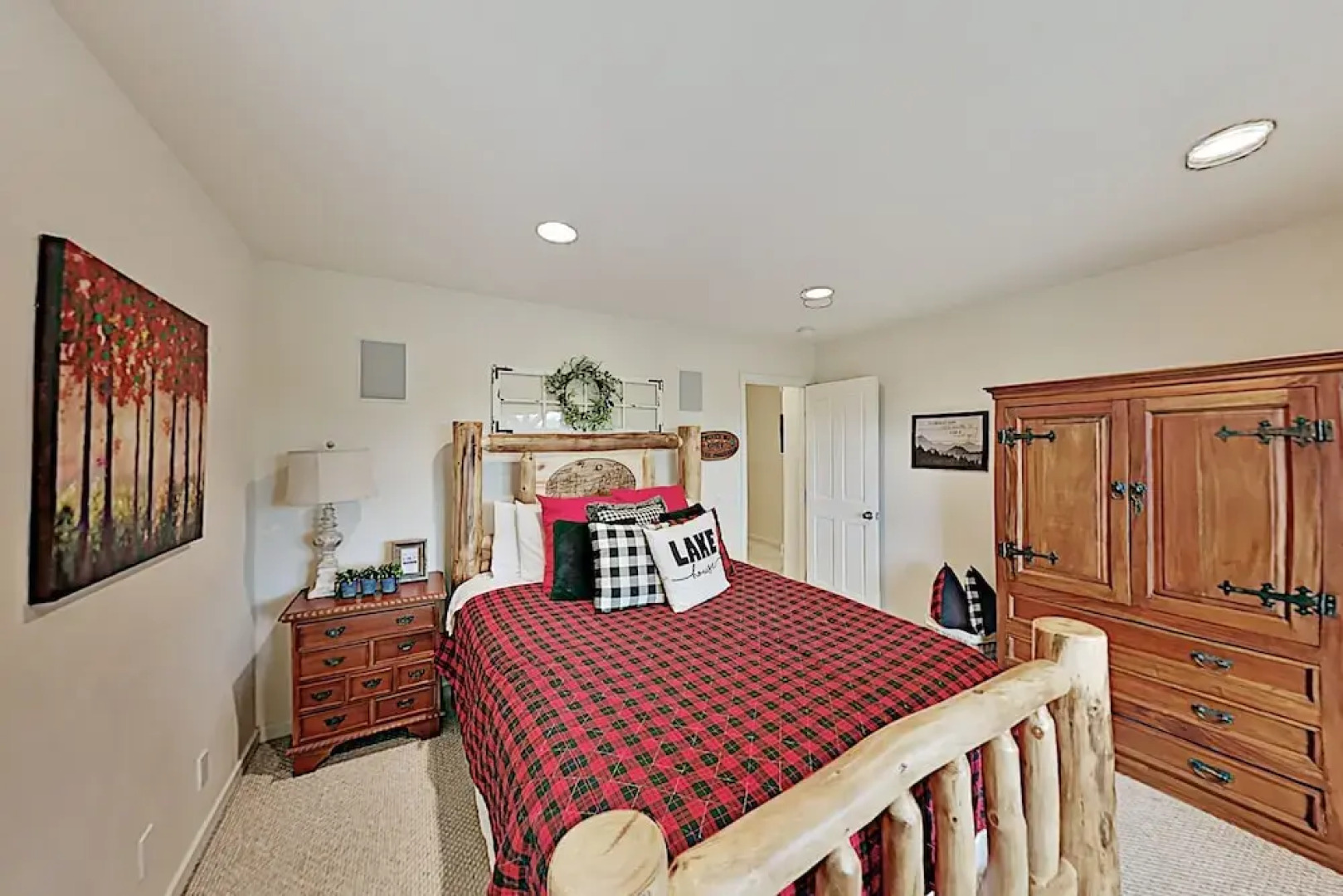 Bearfoot Lodge - Lake-view Escape W/ Private Decks 4 Bedroom Home