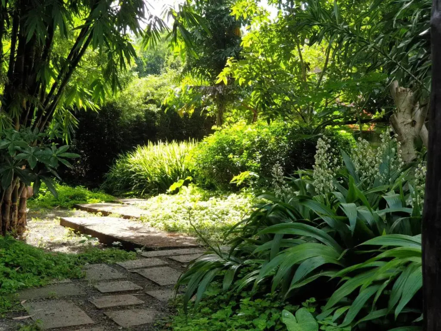 Maka-Kalinaw 4 Wabi-sabi Room, Spa bath