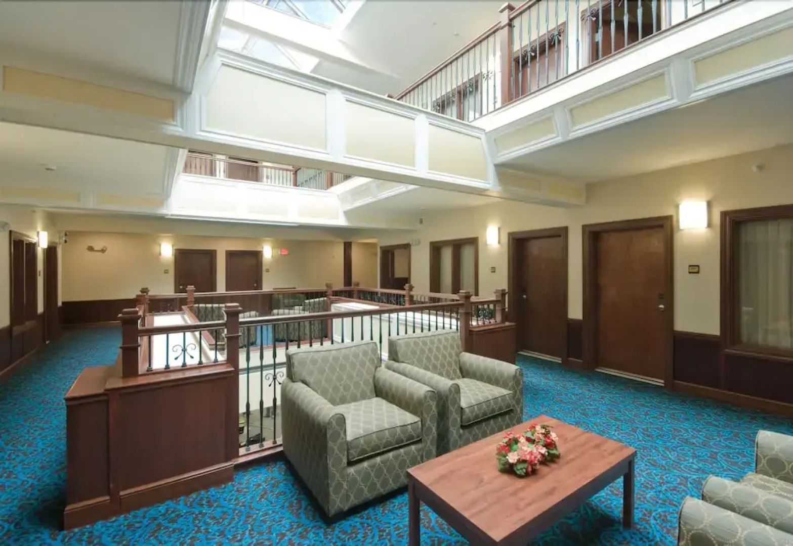 Bicycle Street Inn and Suites