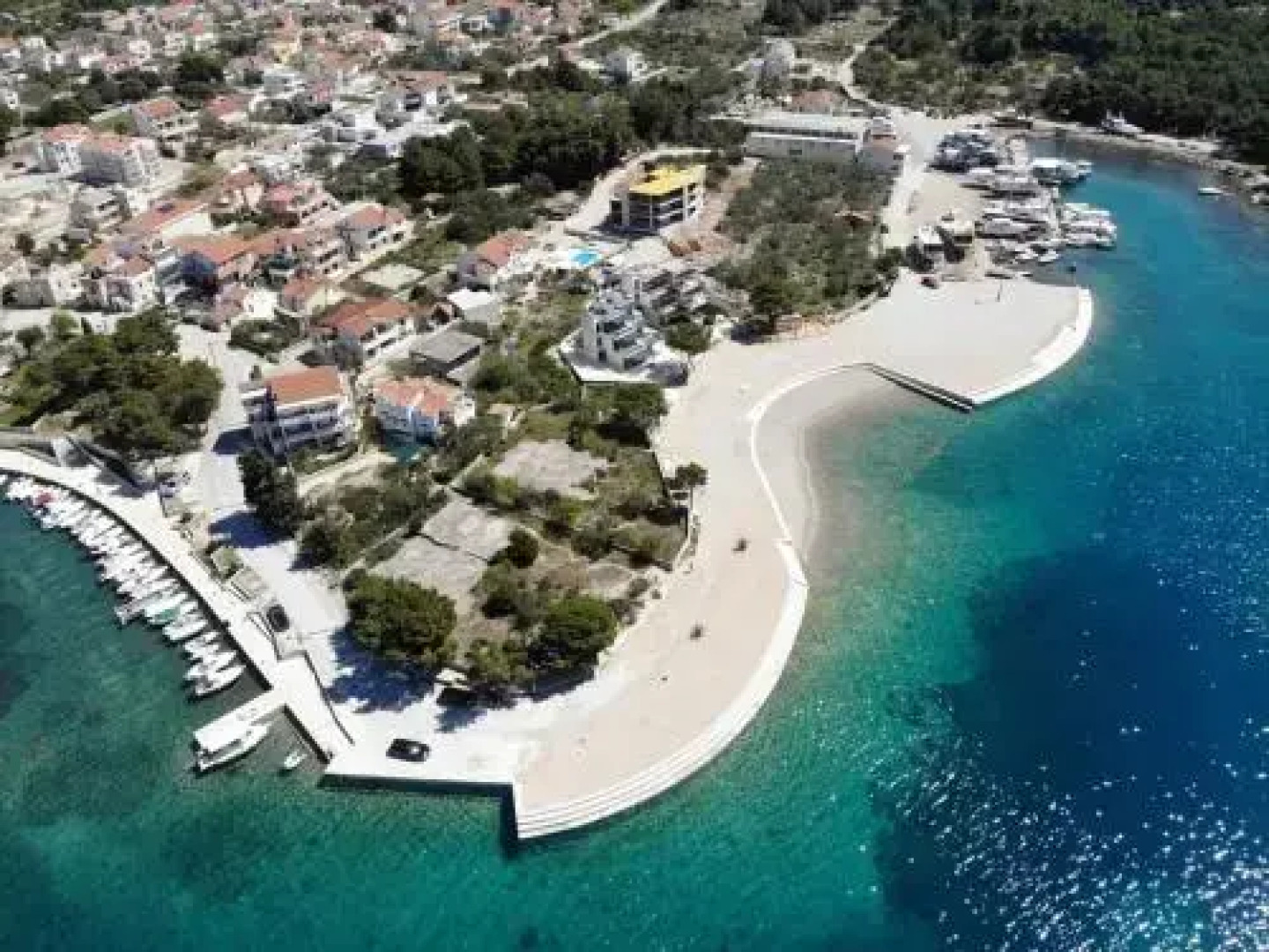 Apartments Mali Mate