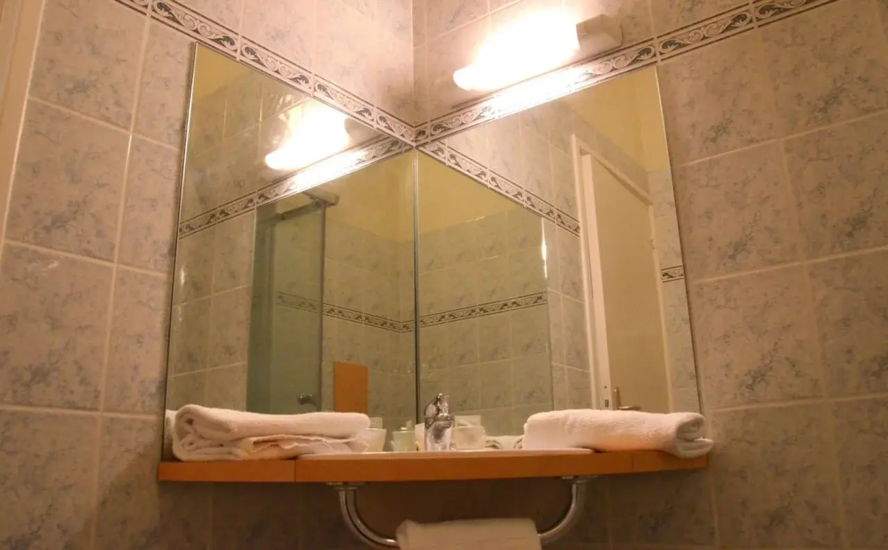 Hôtel Le Pavillon de l'Aéro