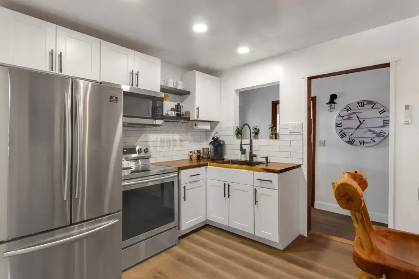 Prince Pine 3 Bedroom Cabin by Redawning