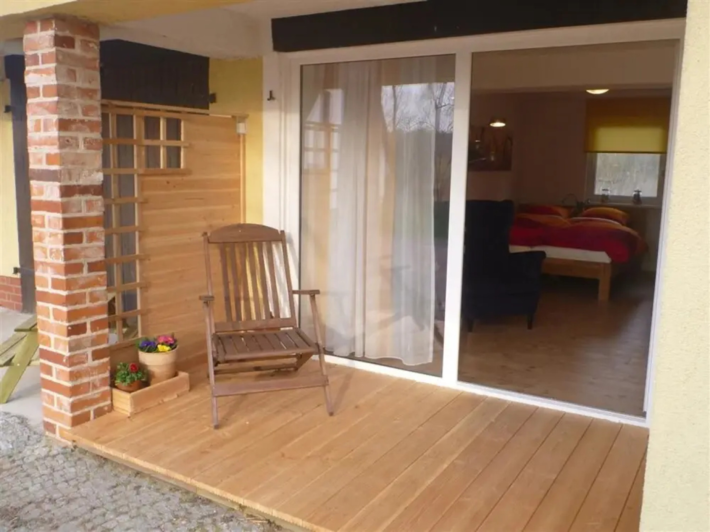 Peaceful holiday home in Niendorf with garden seating and parking