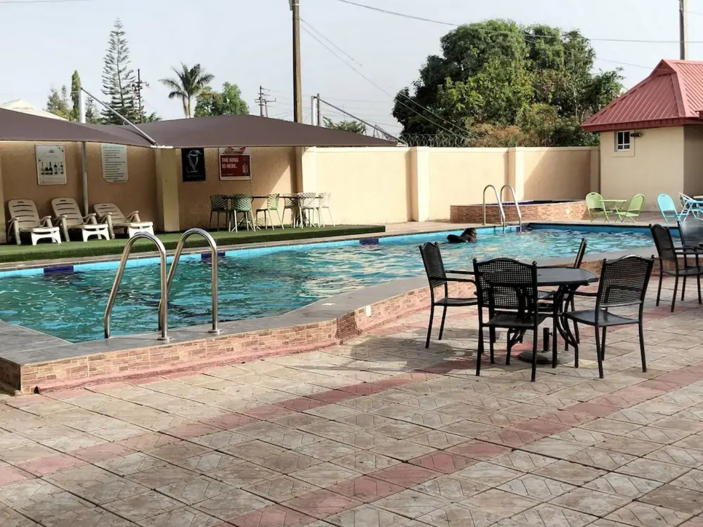 Steffan Hotel and Suites