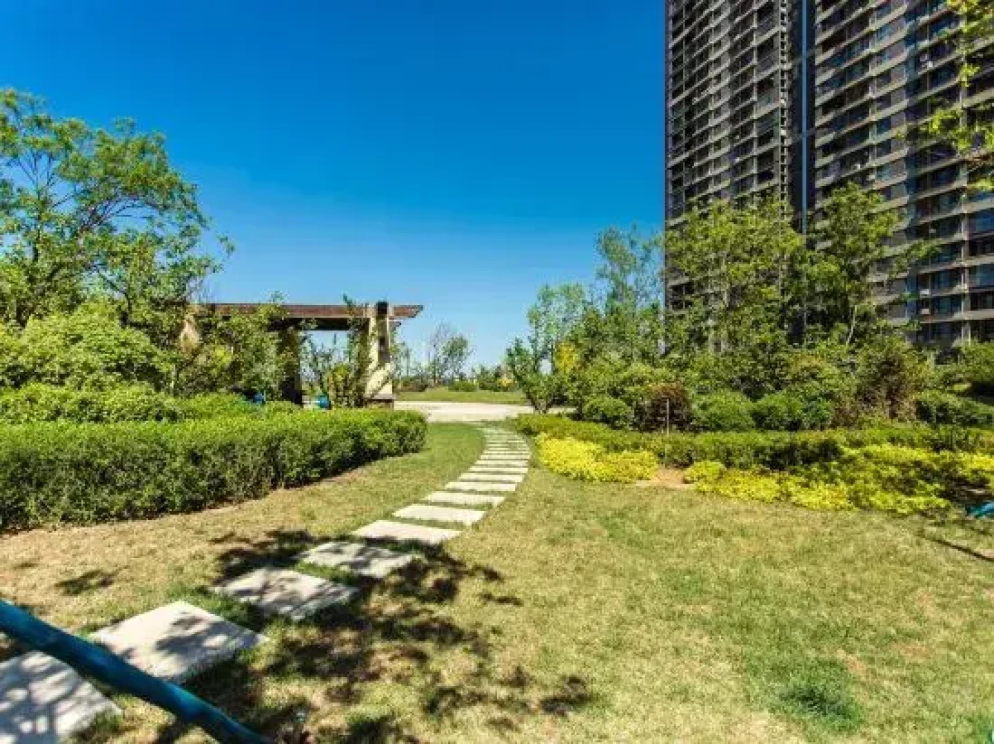 BaYuJuan order, all the group seascape apartment (yingkou shanhai square shop)