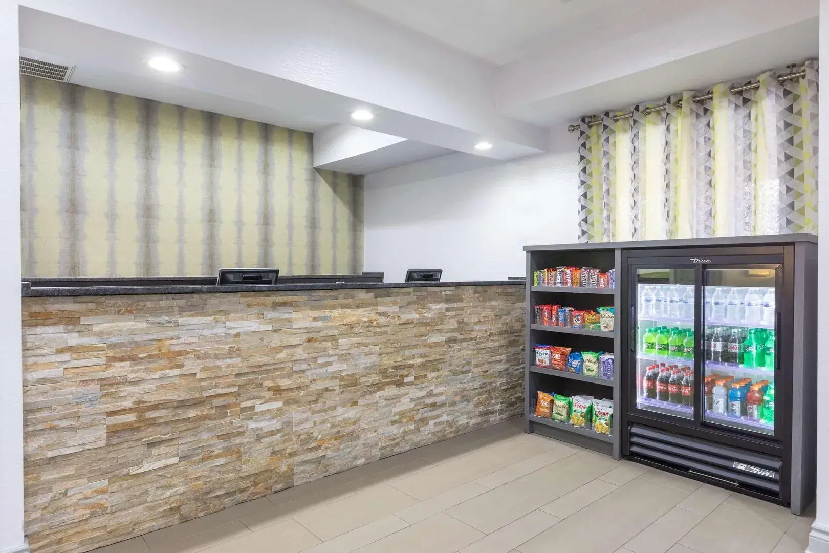 Country Inn & Suites by Radisson Asheville Downtown Tunnel Road