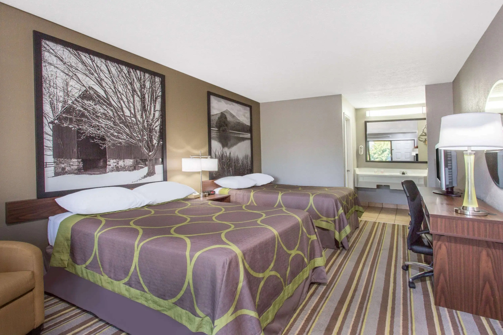 Super 8 by Wyndham Wytheville