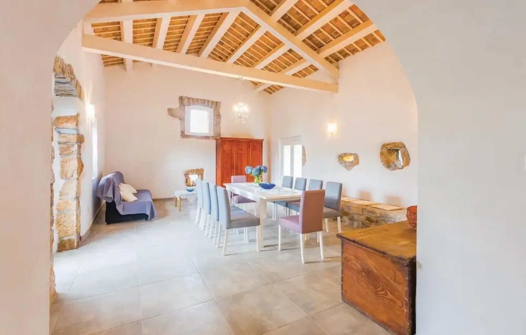 Stunning Home in Ruzici With Wifi and 3 Bedrooms