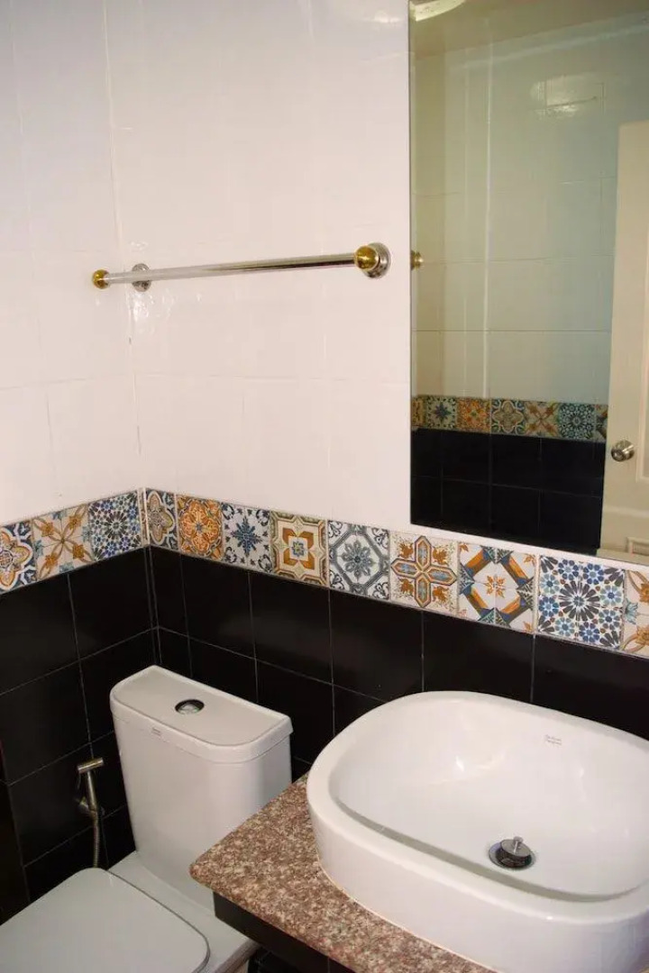 Nantharom Hotel and Restaurant