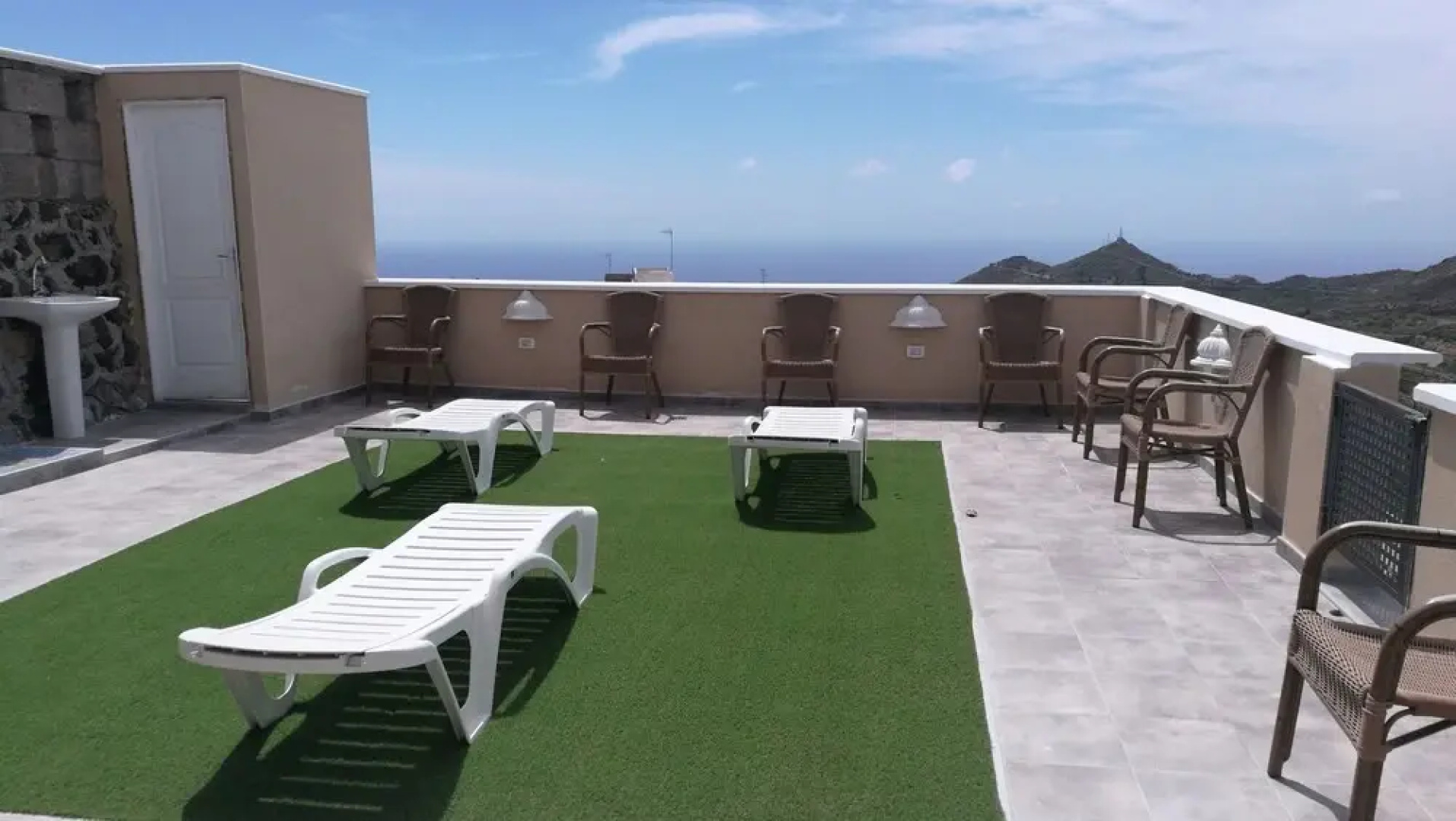 Emblema Suites - Adults Only