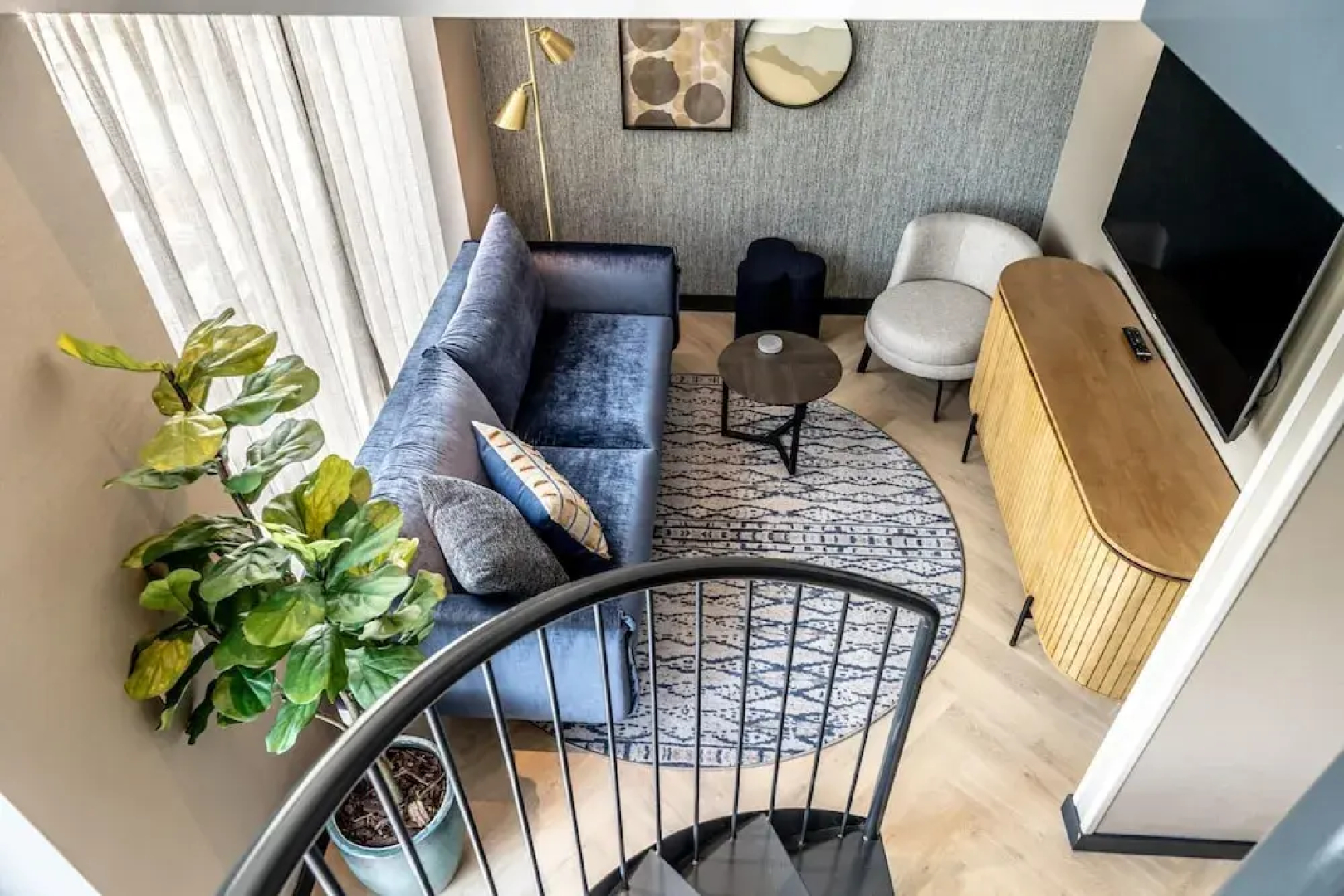 Family Apartment w/ Bunk Beds