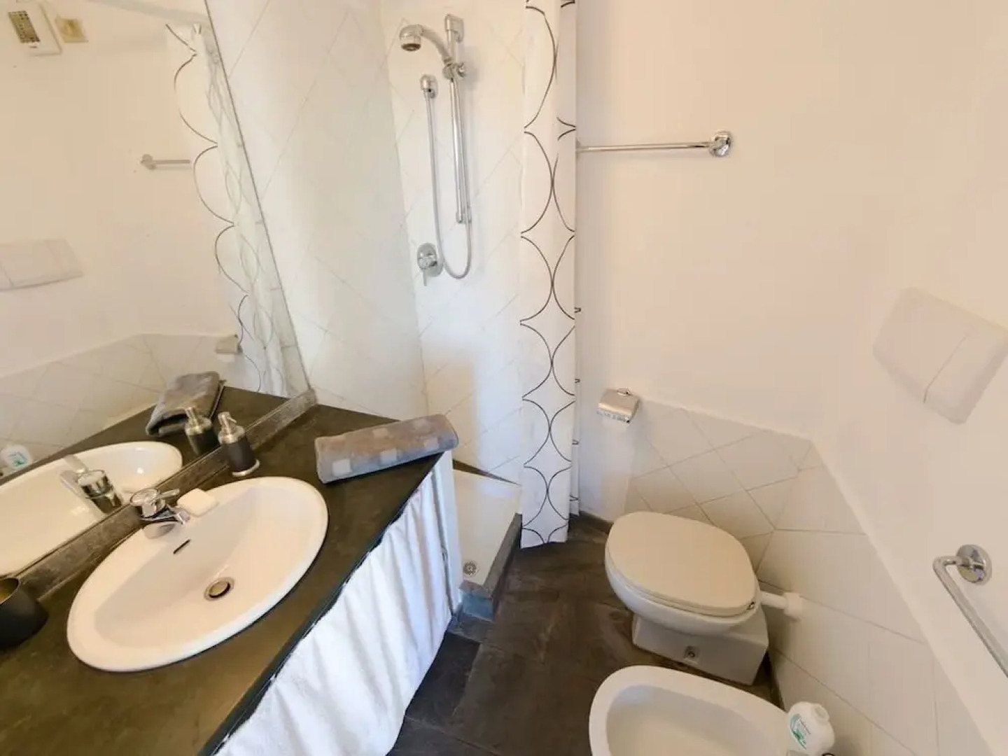 Hintown Unbelievable GuestHouse