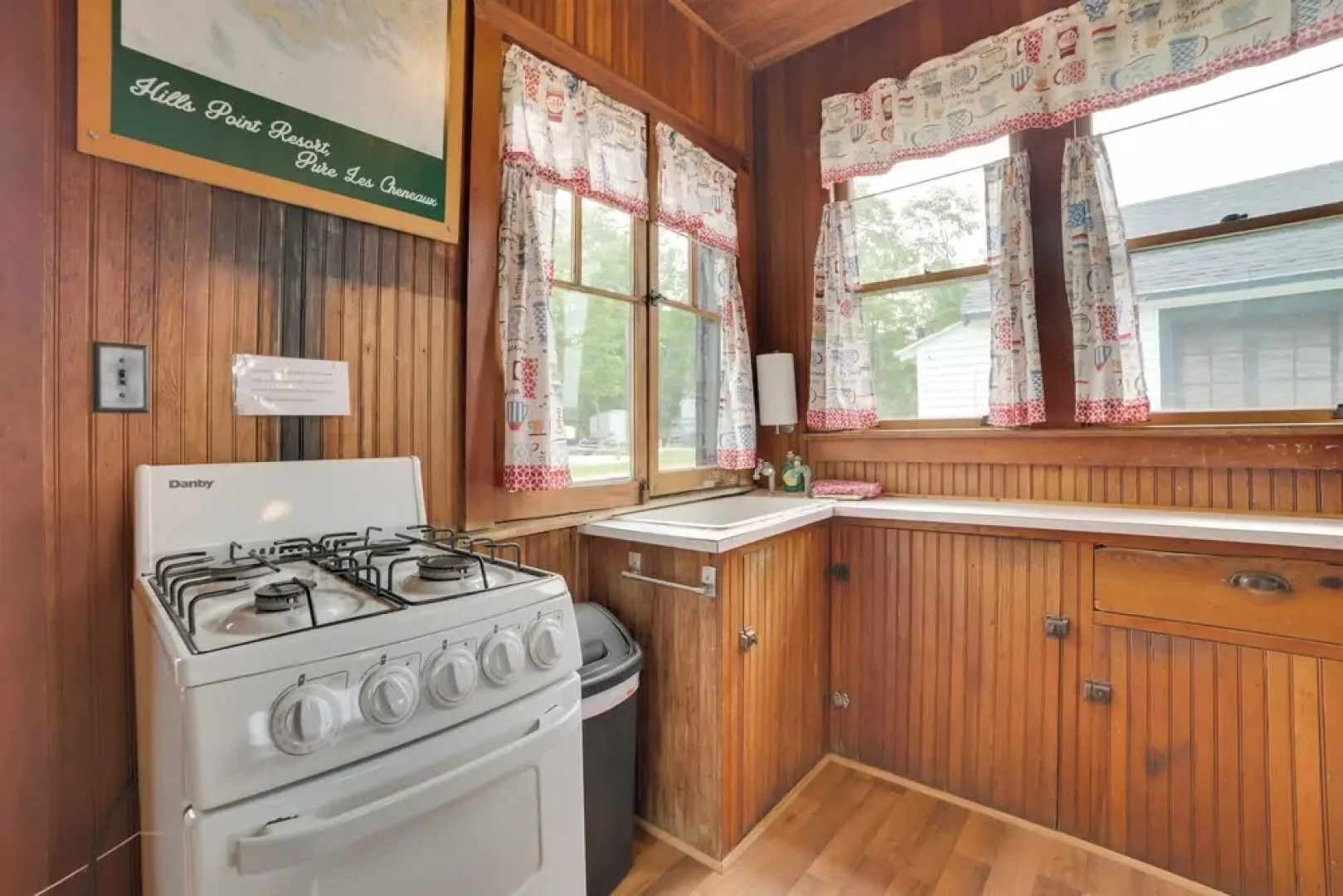 Les Cheneazu Island Hideaway w/ Community Perks!