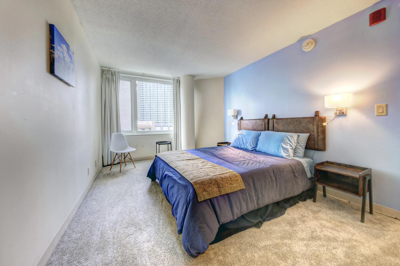 Beautiful, fully equipped, luxury condo!