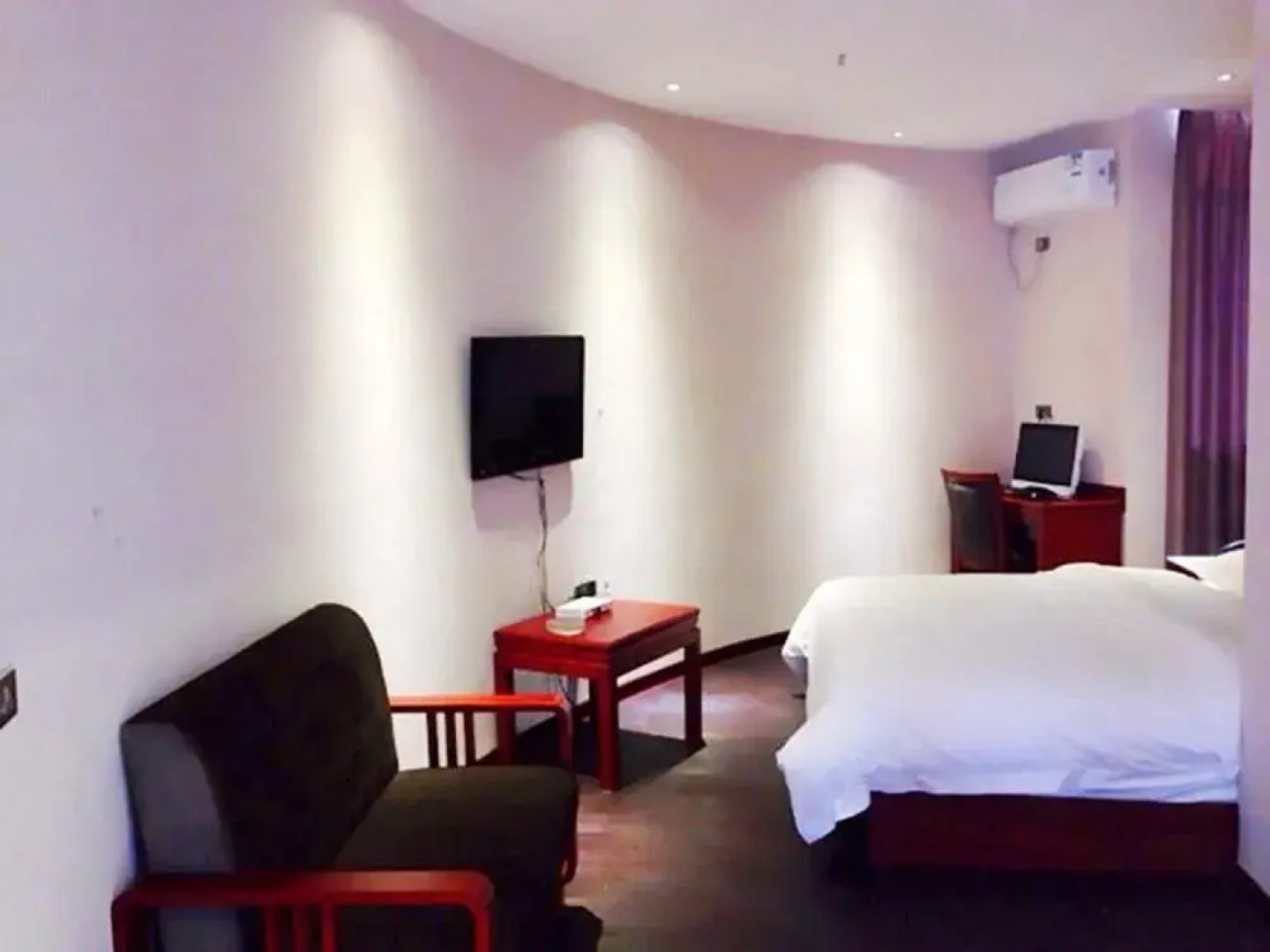 Longwang Business Hotel