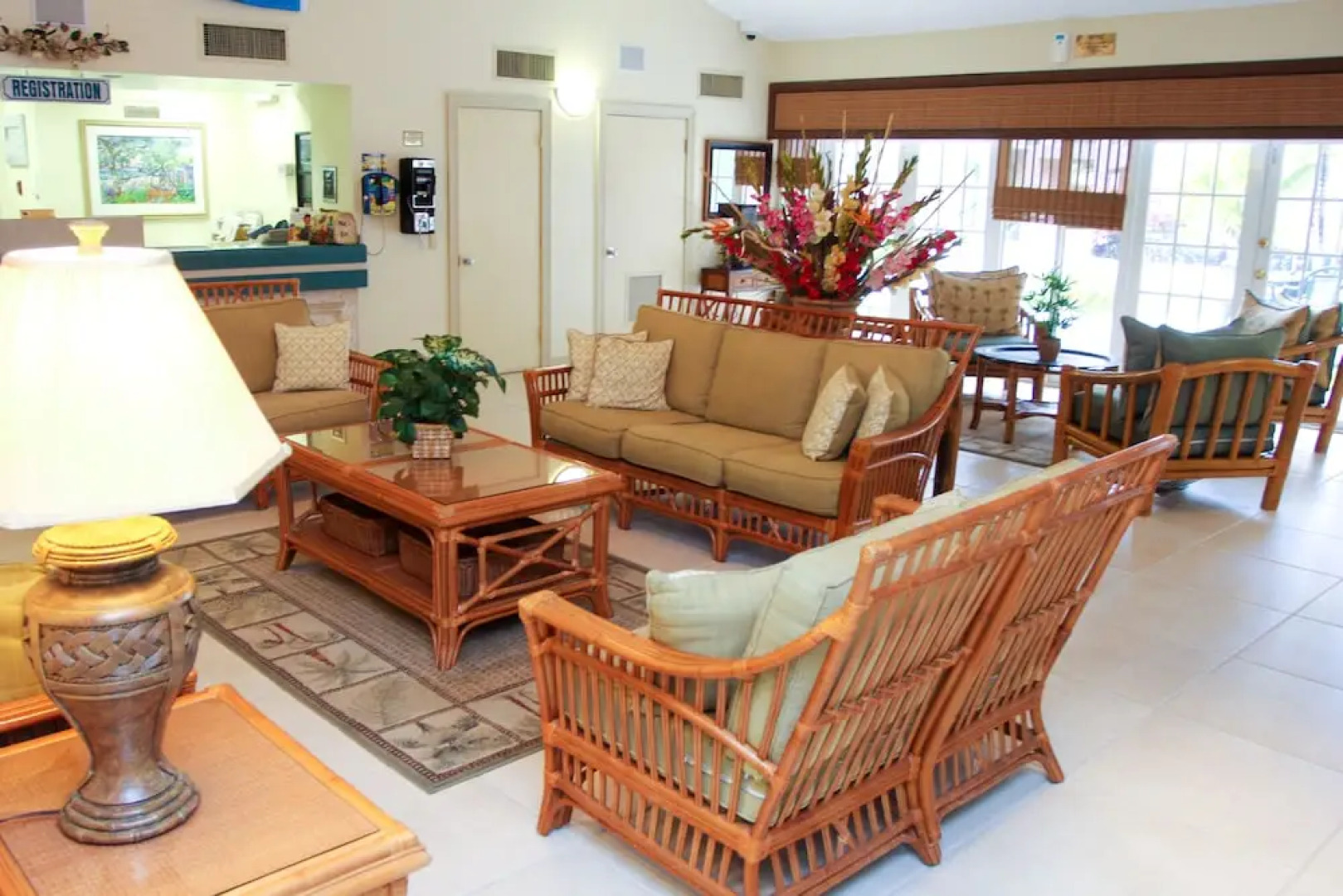 Castaways Resort & Suites