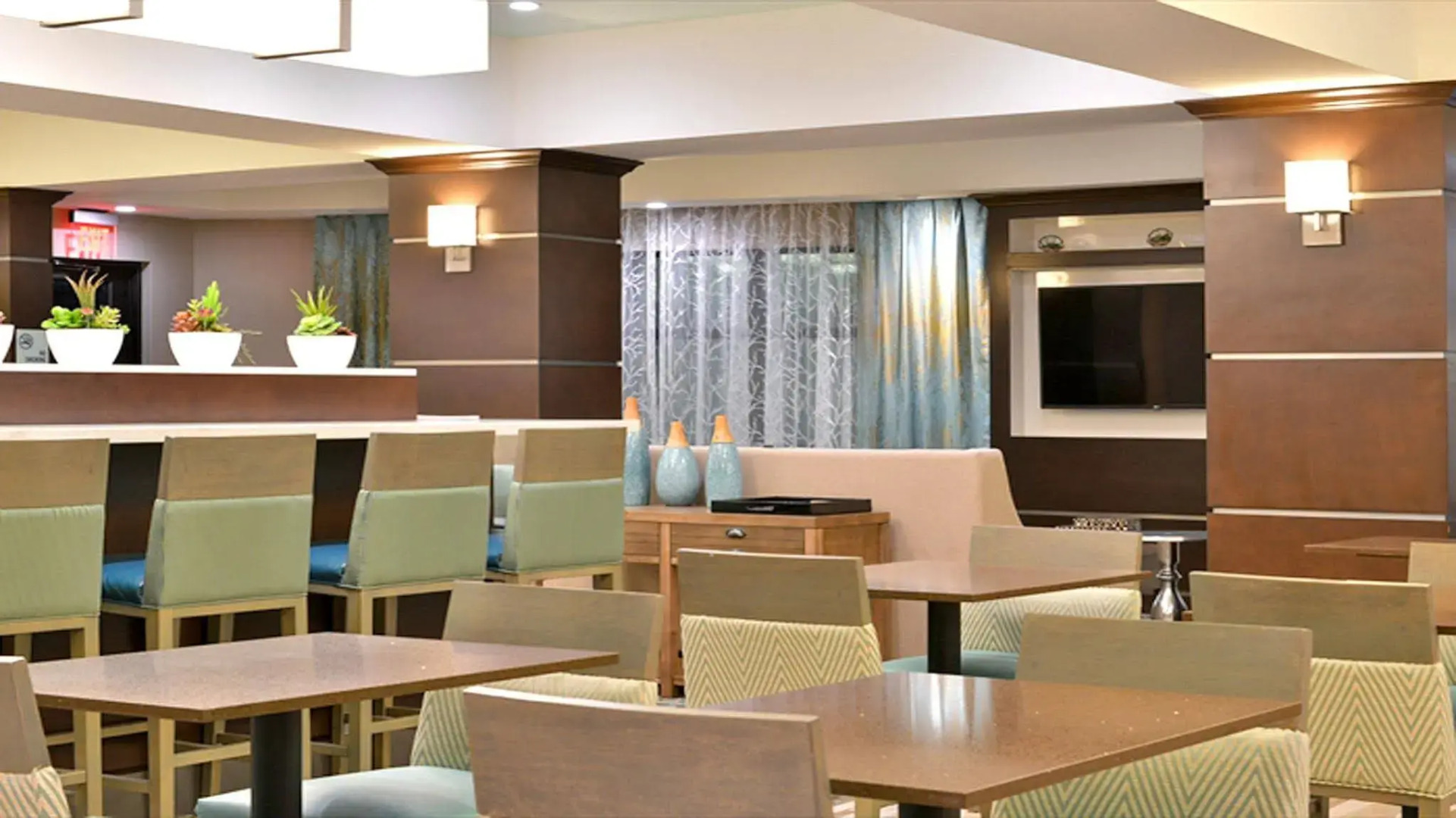 Holiday Inn Express Hotel & Suites Schulenburg by IHG