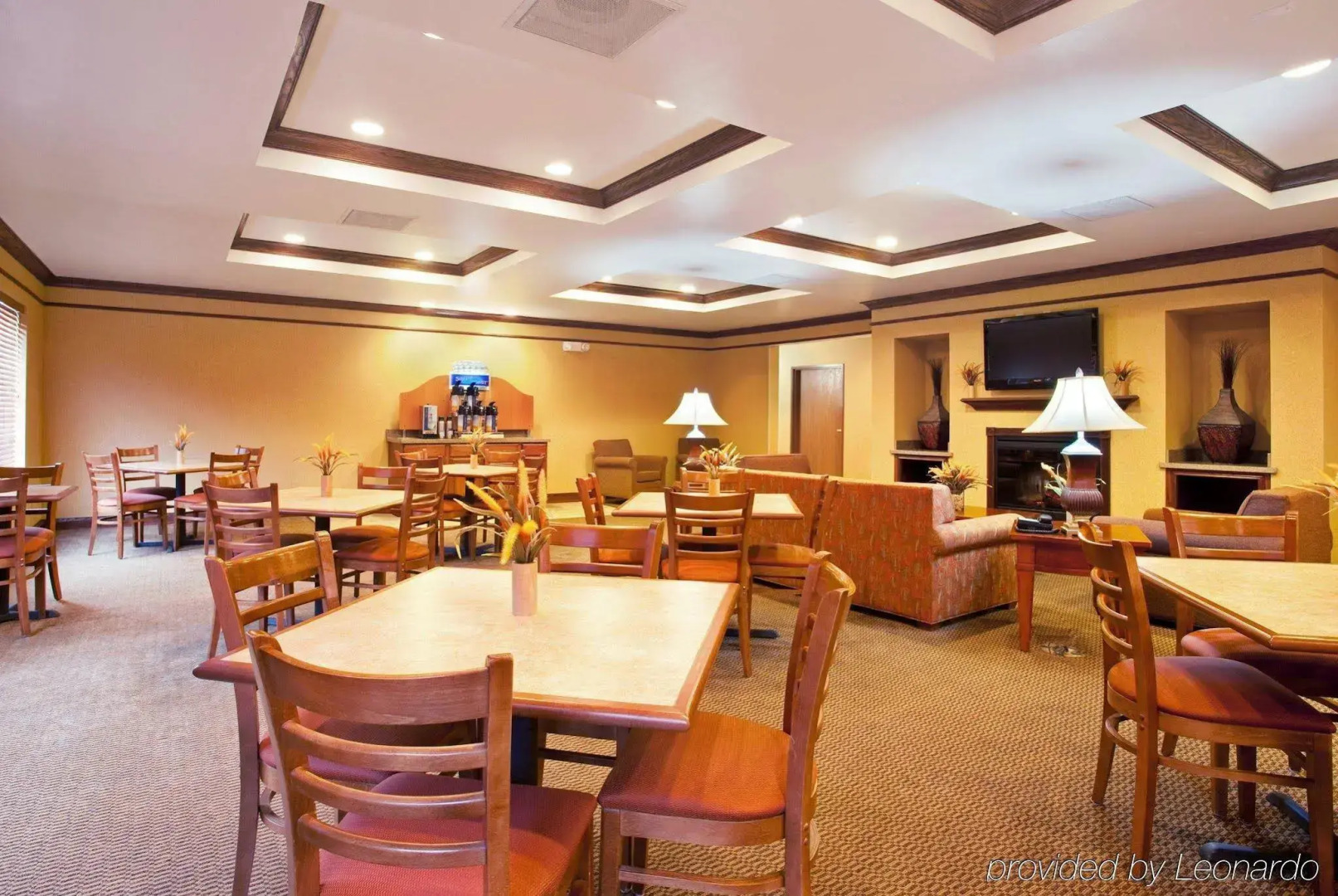 Holiday Inn Express & Suites Mattoon by IHG