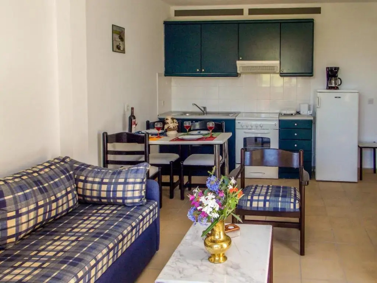 Manto On The Beach Apartments