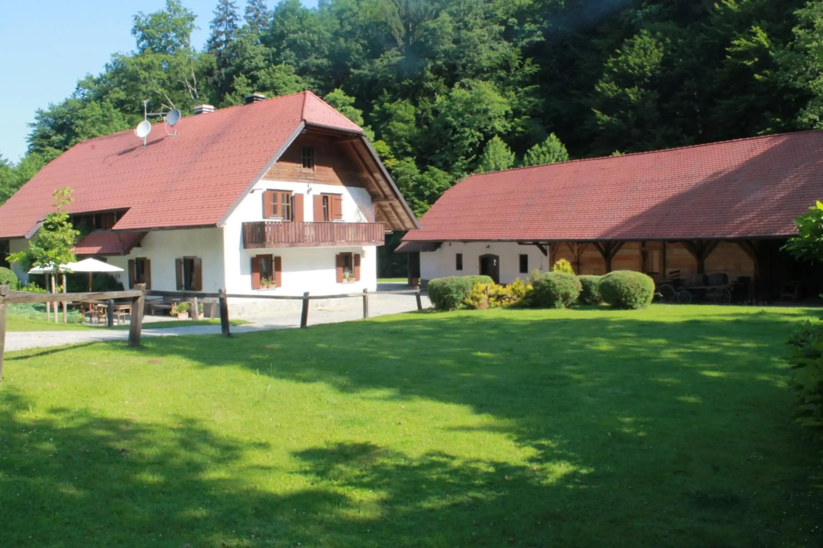 Turisticna Kmetija Seruga