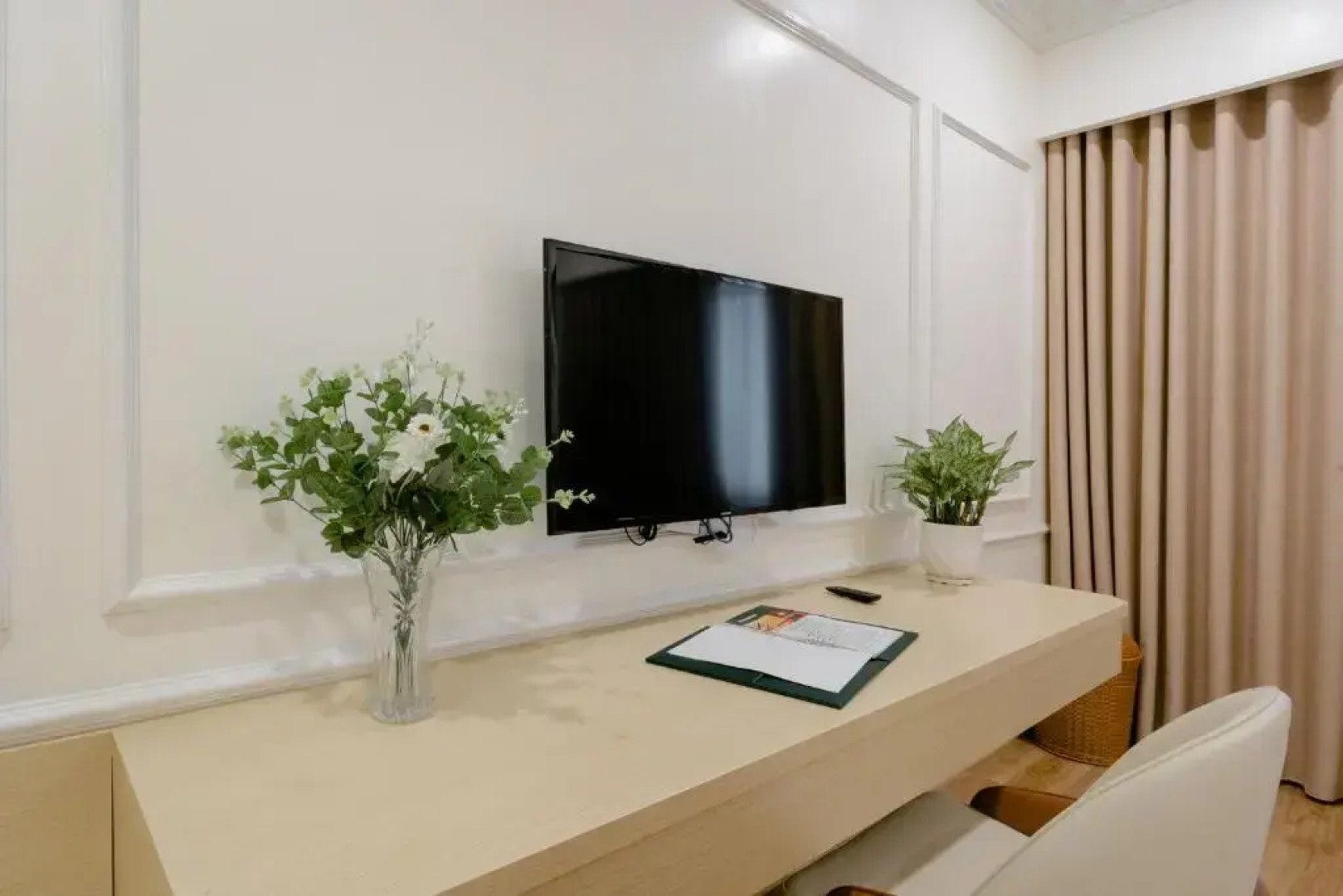 White Palace Lam Son