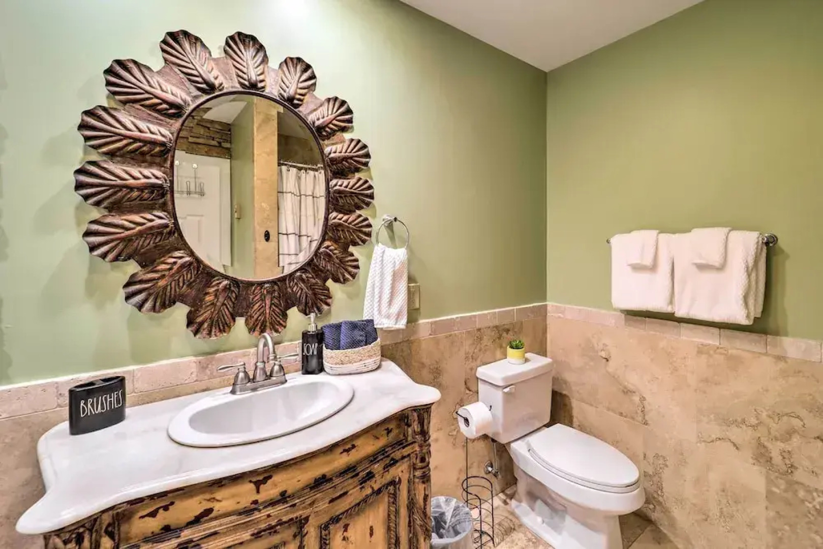 Chic Dtwn Townhouse w/ Hot Tub & Mtn Views!